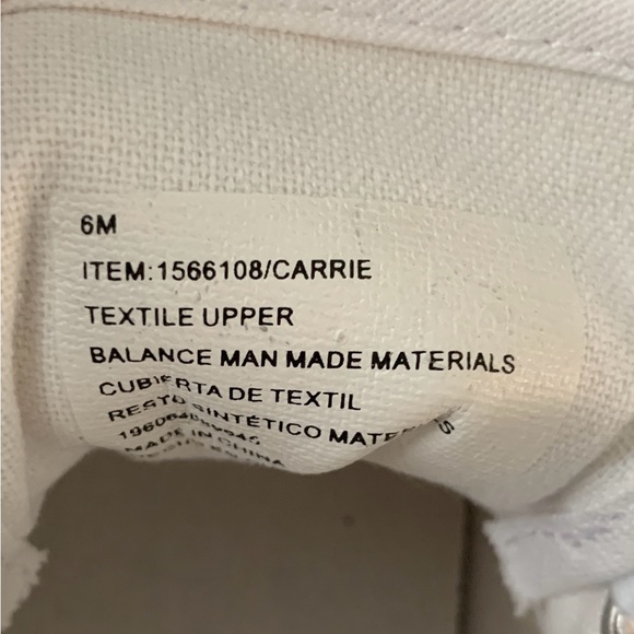 Hurley white canvas sneaker women’s size 6 - Picture 11 of 11